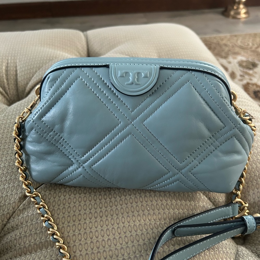 Tory Burch, Fleming Soft, Small Frame Crossbody Bag. - Picture 3 of 15